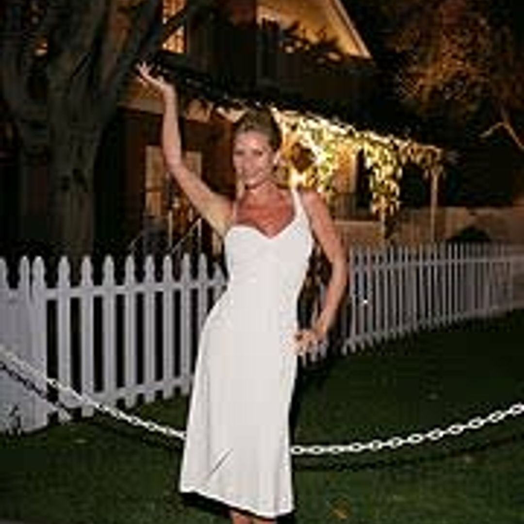 'Housewives' celebrate at apple-themed party