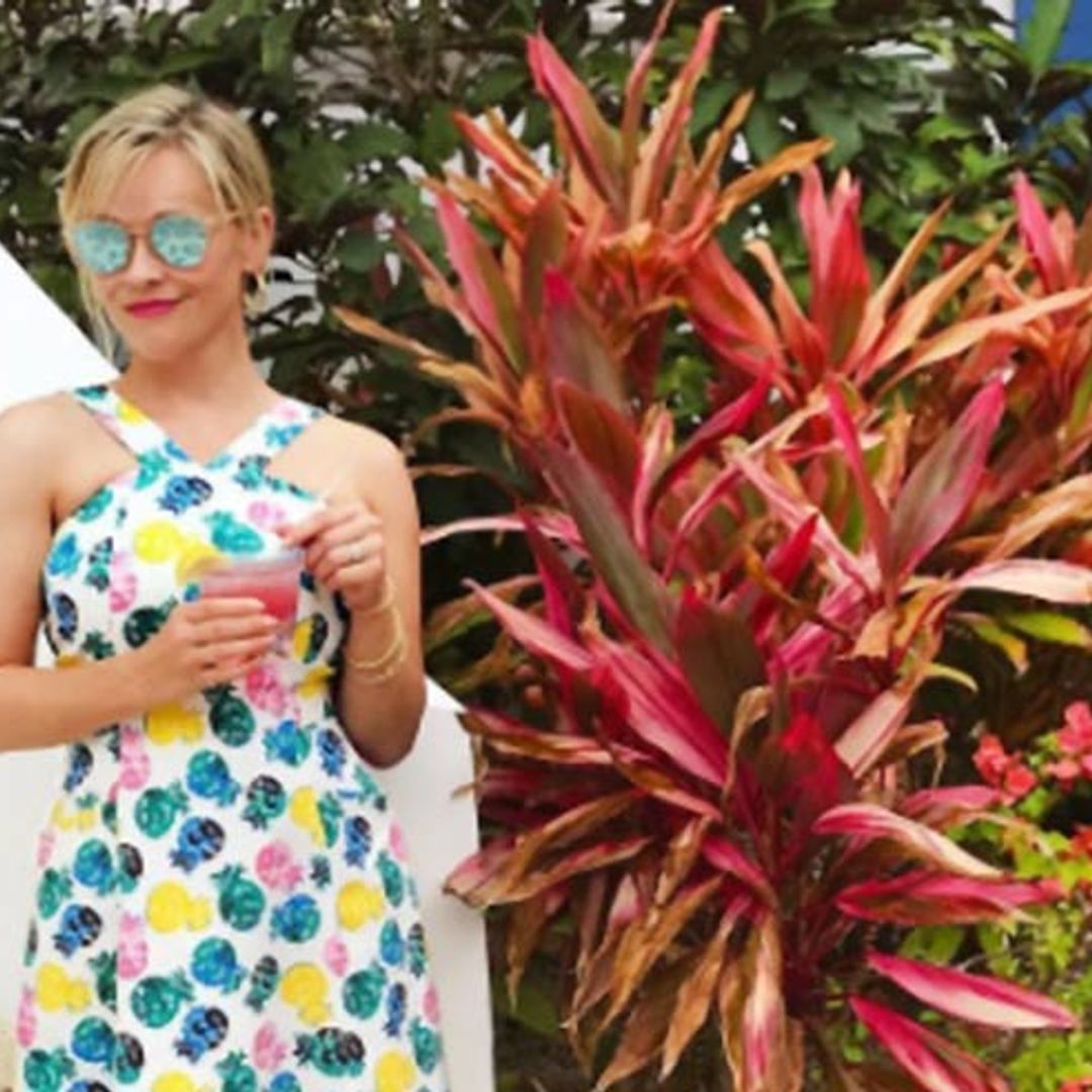 Reese Witherspoon gives us holiday envy on family getaway