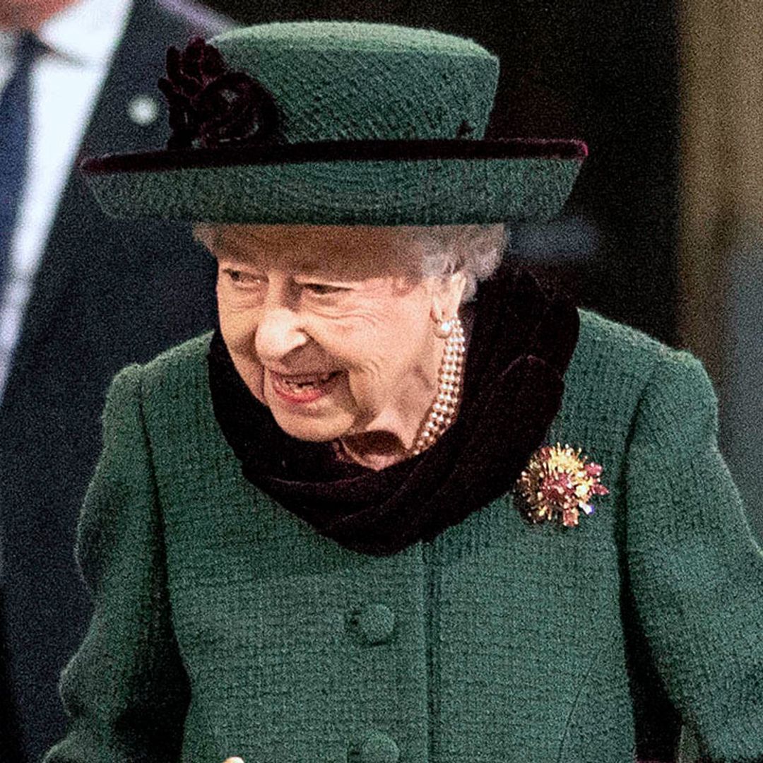 The Queen's quick wardrobe change minutes before emotional service