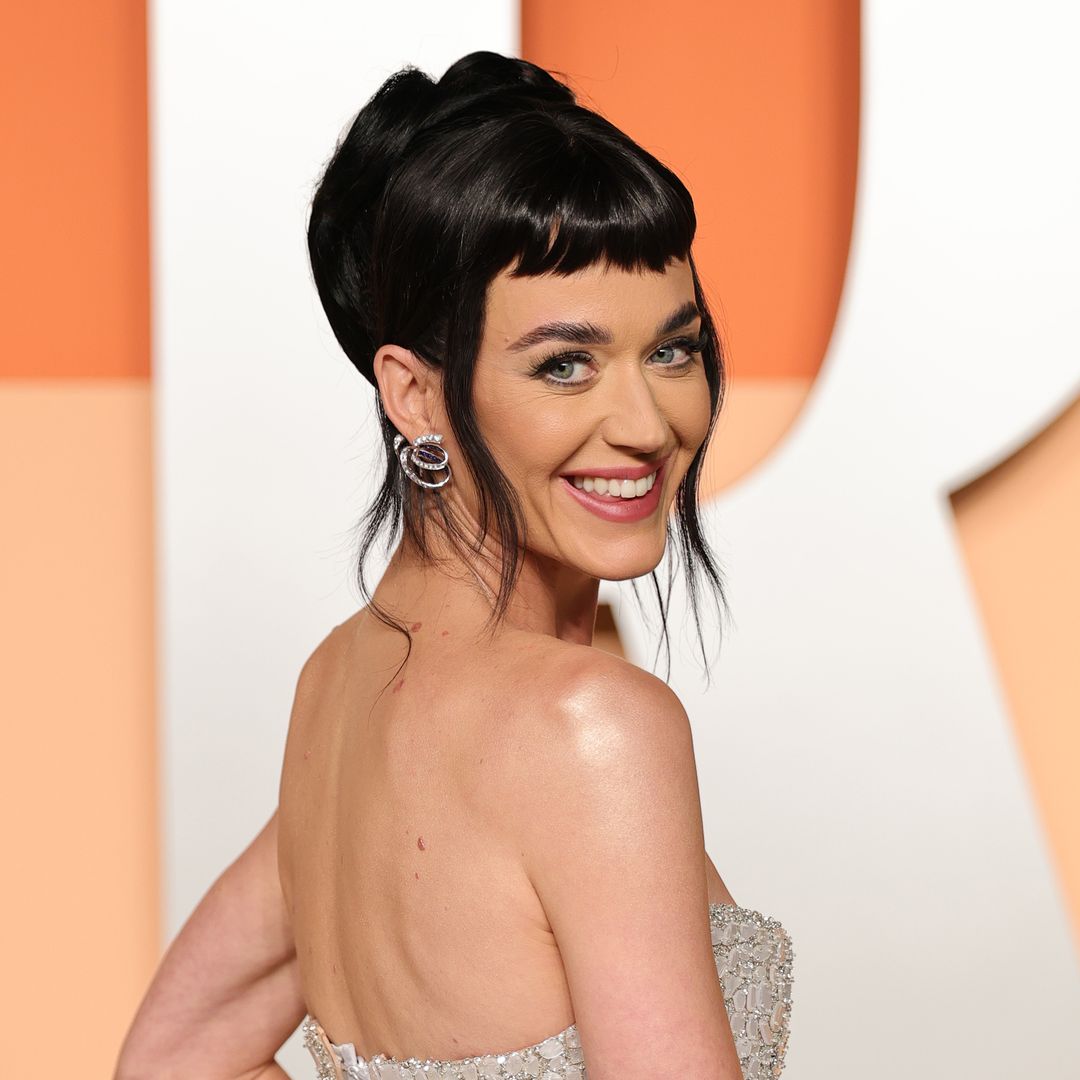 Katy Perry's mini-me daughter Daisy is so tall in new rare photo