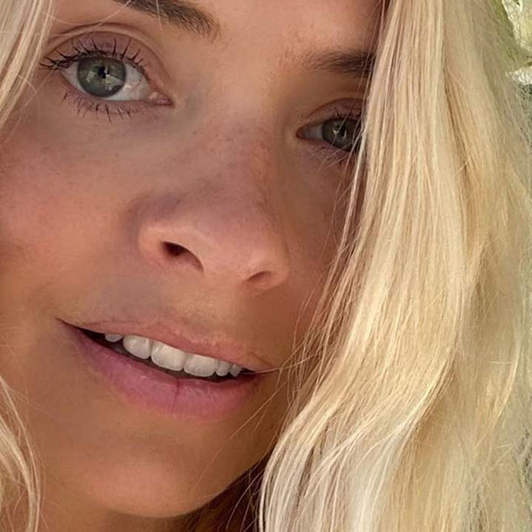 Holly Willoughby reveals gorgeous new hair in stunning makeup-free selfie