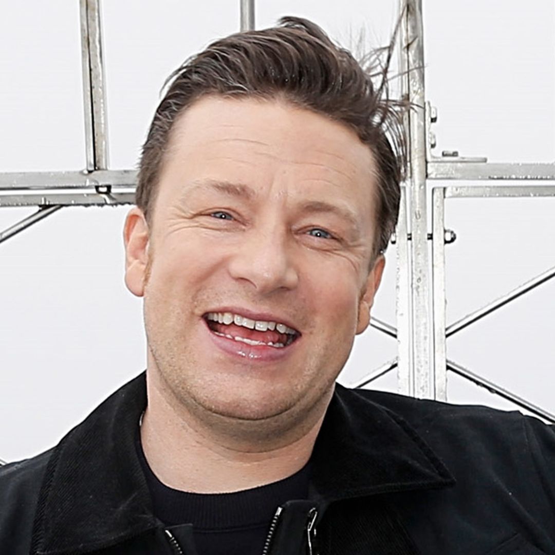 Jamie Oliver leaves fans 'fascinated' with unbelievable video from £6million  family home