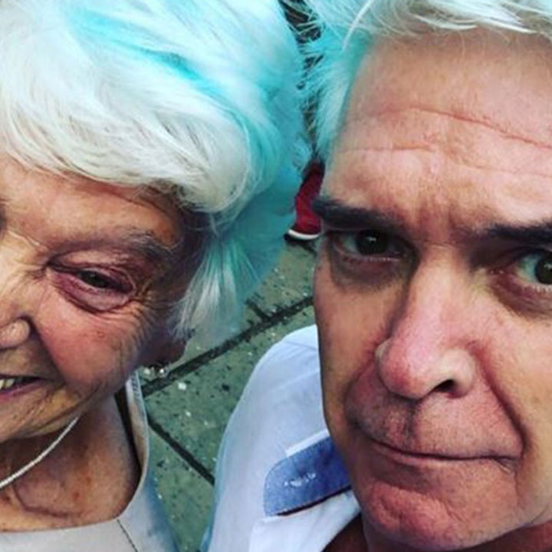 Phillip Schofield shares hilarious text exchange with his mum