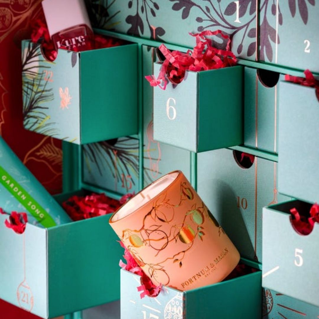 Guys, the Fortnum & Mason beauty advent calendar has just dropped