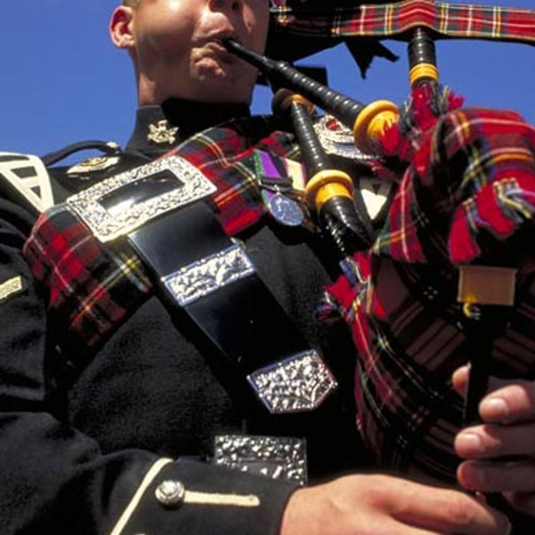 A traditional bagpipe bash for Mairi and Michael