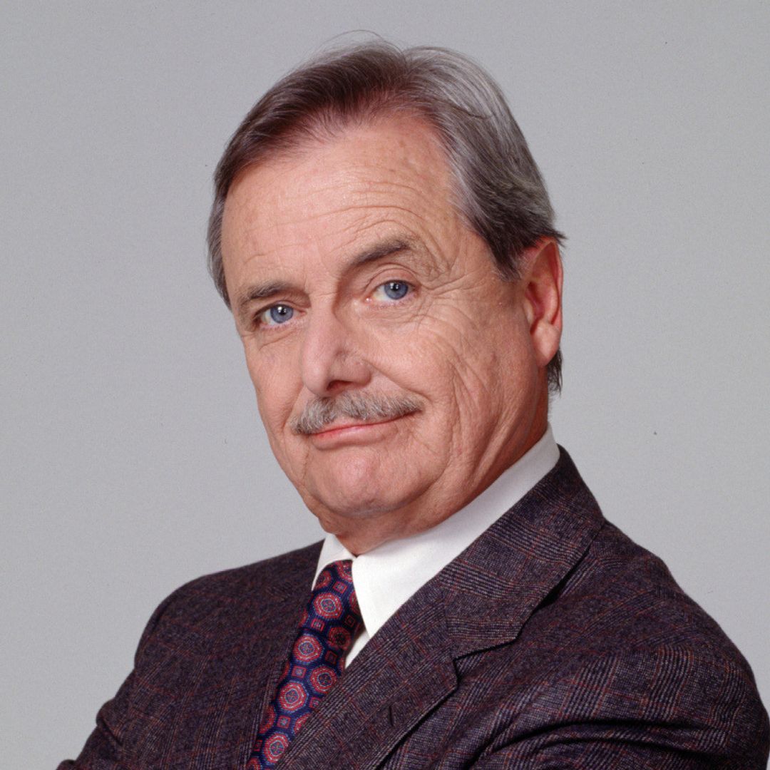 Beloved sitcom star, 98, shows off youthful appearance