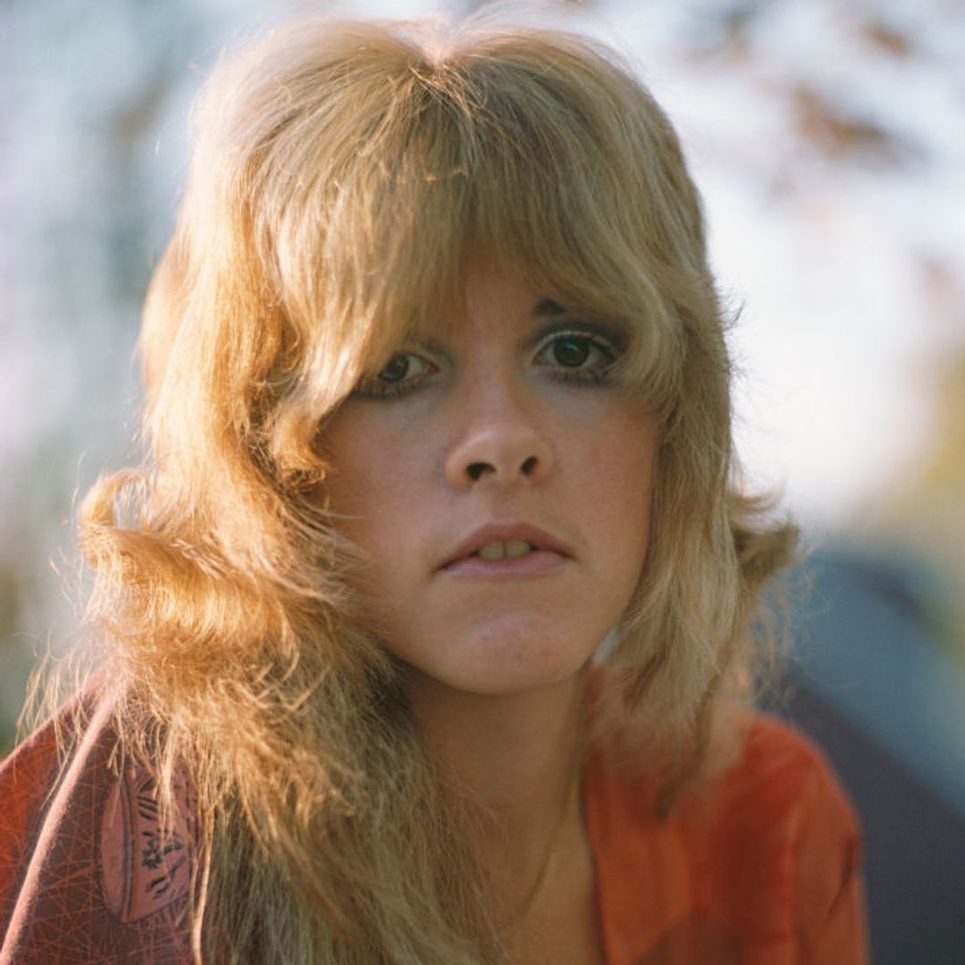 Although Stevie Nicks' fringe is fuller, the curved edges is where bottleneck bangs takes inspiration from 