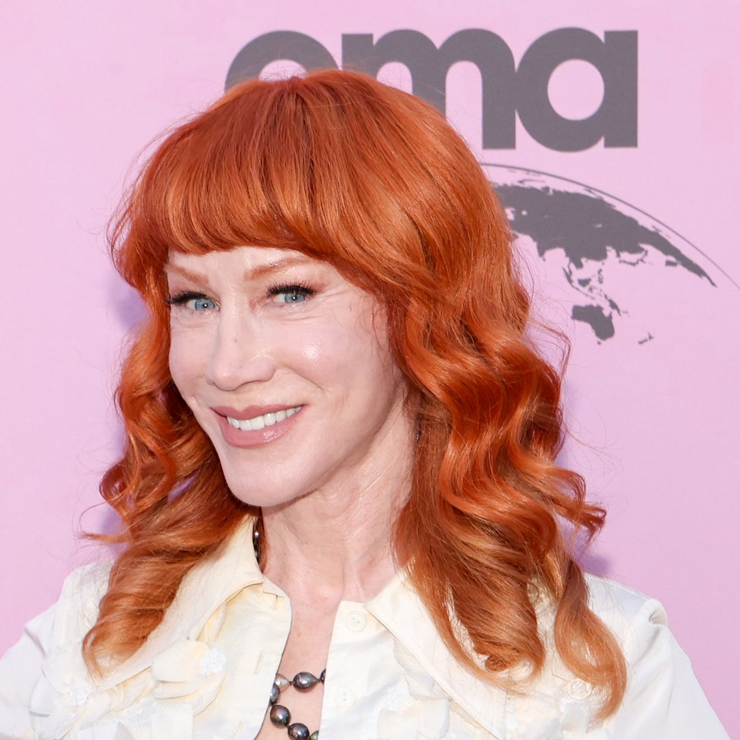 Kathy Griffin pokes fun at recent plastic surgery 