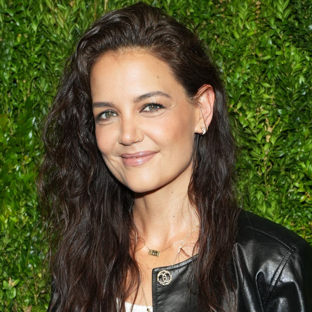 10 perfect heatwave outfit ideas, courtesy of perennial style icon Katie Holmes