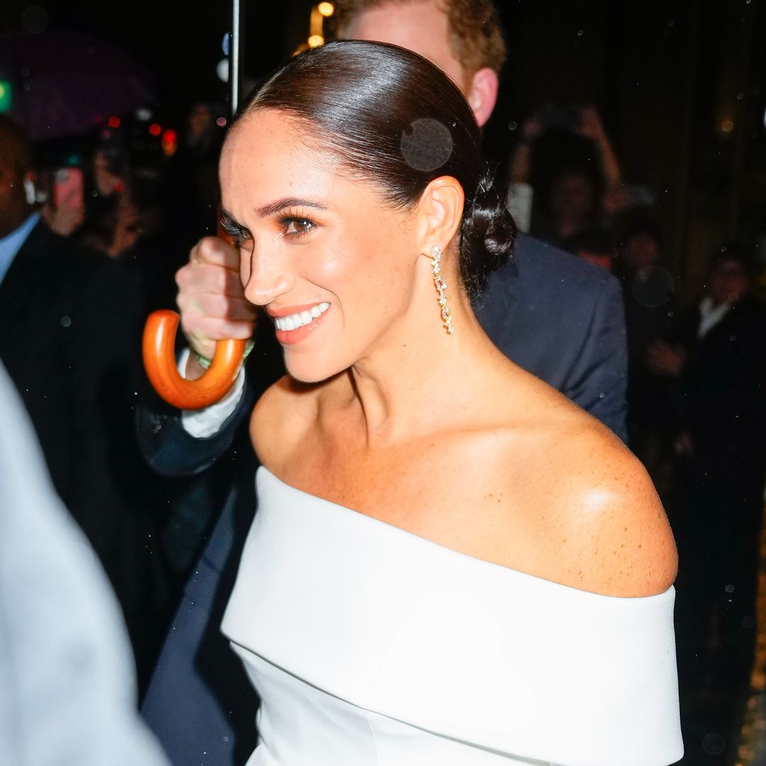 Meghan Markle looks enchanting in unseen wedding dress