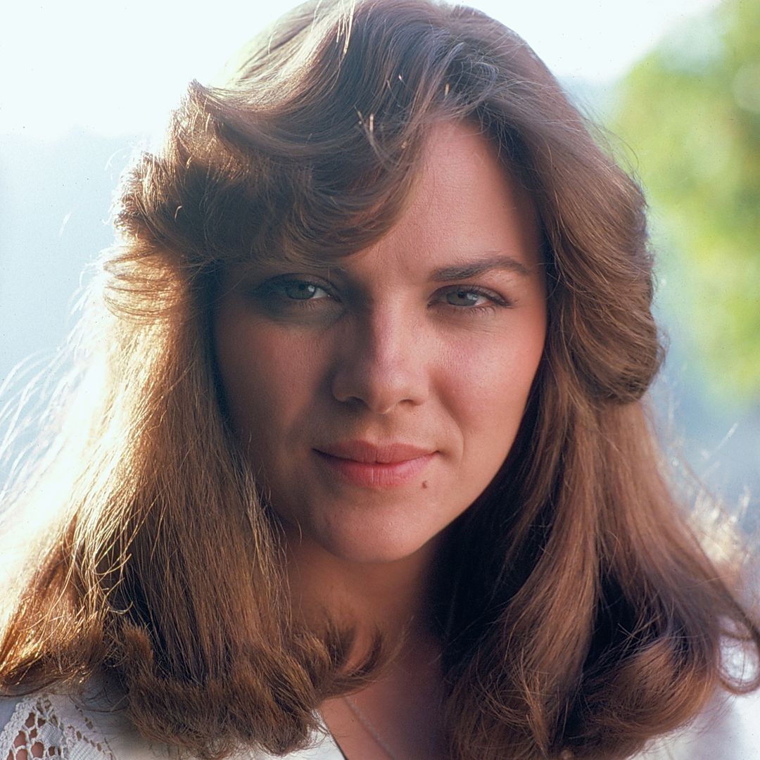 8 Hollywood stars who married or dated politicians