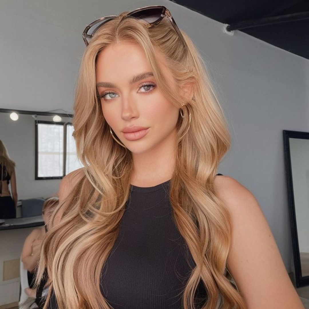 strawberry blonde tint hair 