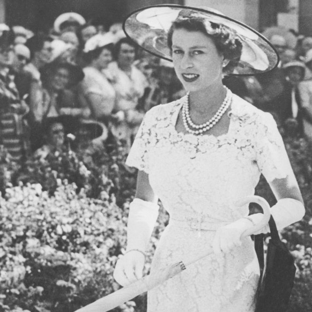 How the fashion world has paid tribute to Queen Elizabeth II