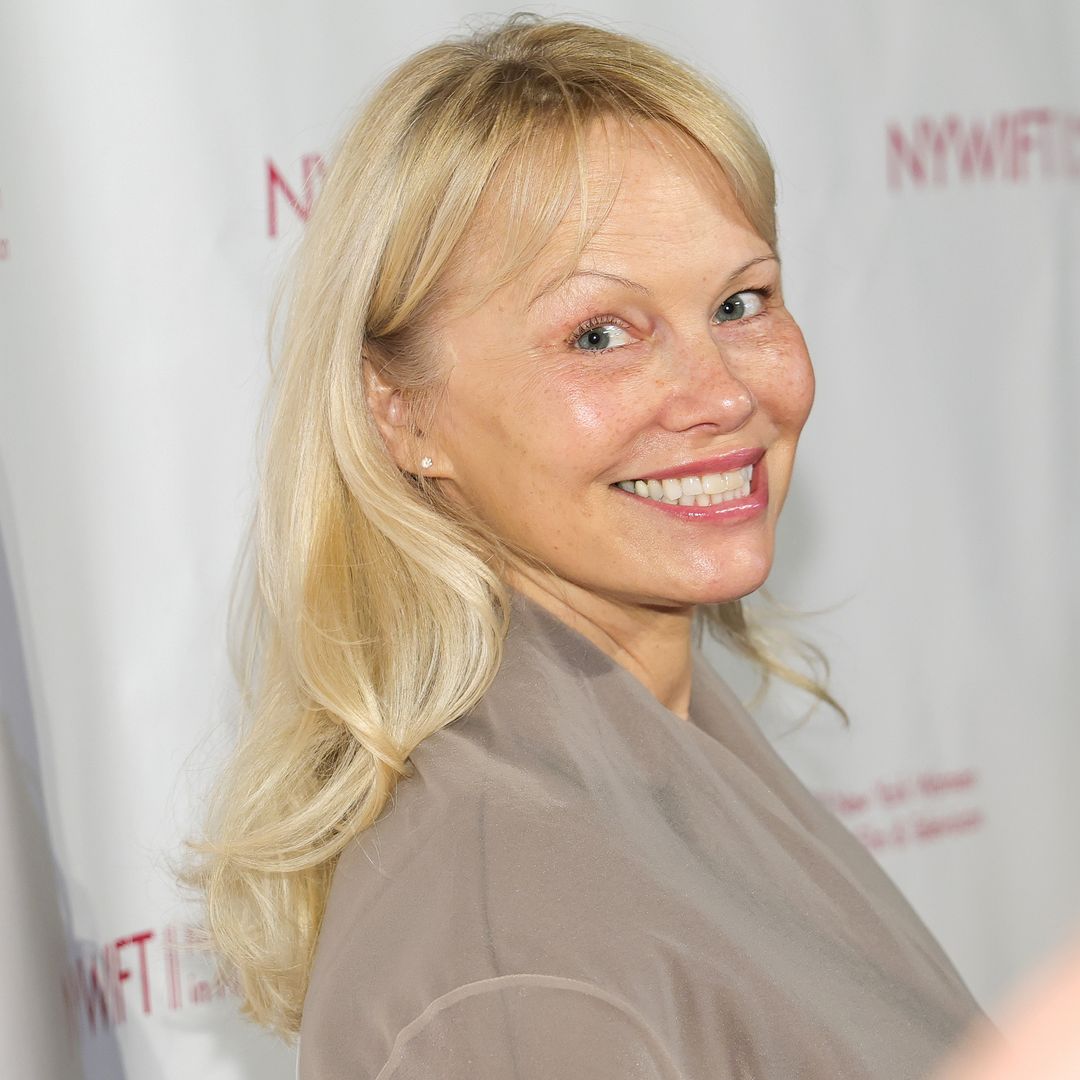 Pamela Anderson debuts super-short hair transformation