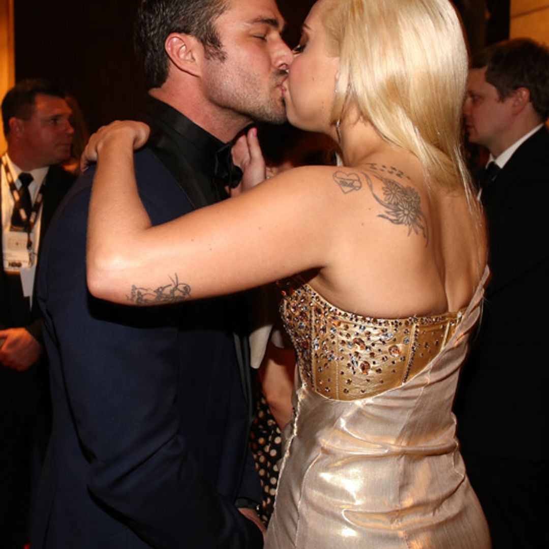 lady gaga kissing katy perry on the lips