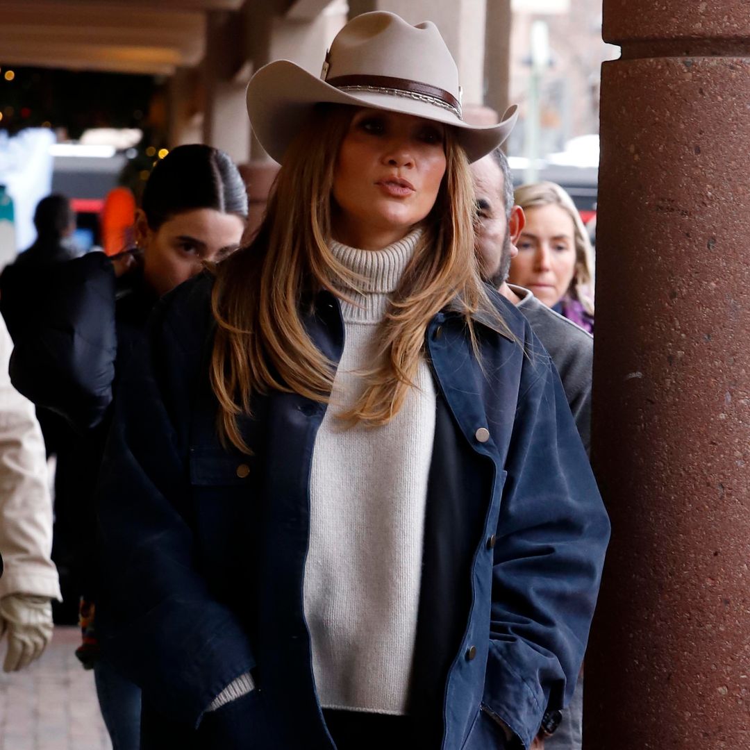 Jennifer Lopez's latest Aspen outfit is a winter Western dream