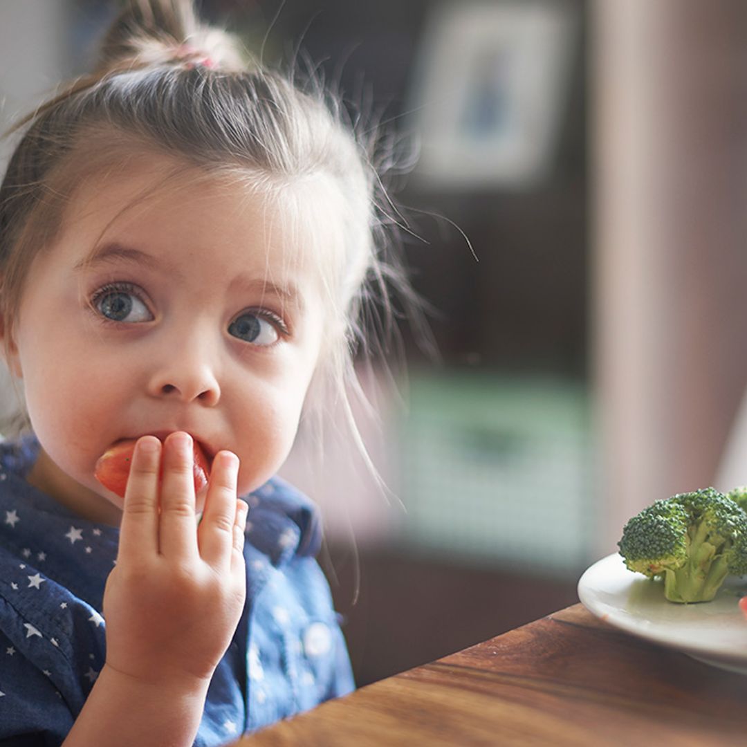 10 mealtime routines to help kids love broccoli as much as cake