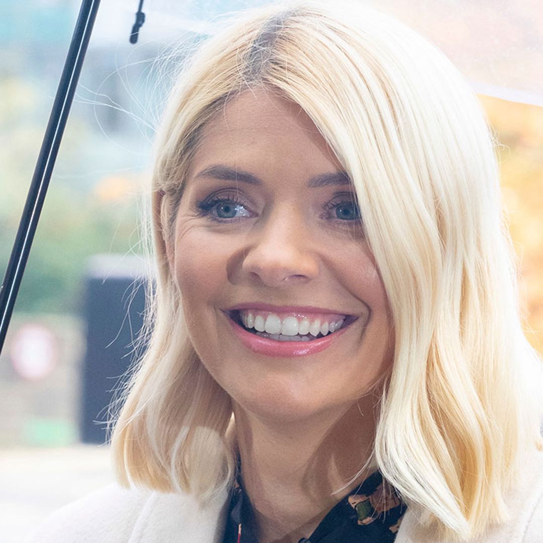 Holly Willoughby's striped skirt has This Morning viewers over the rainbow