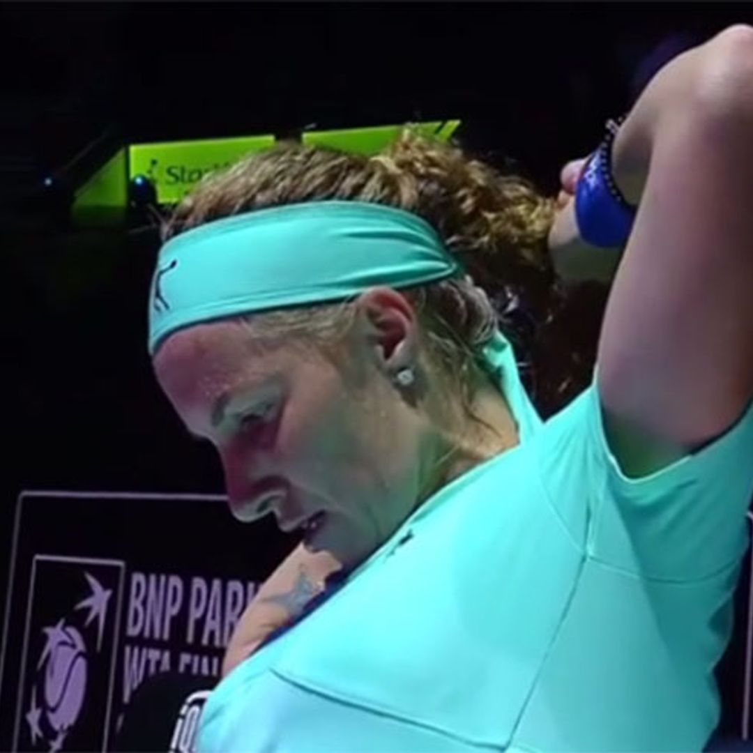 This tennis player chopped off her ponytail mid-match!