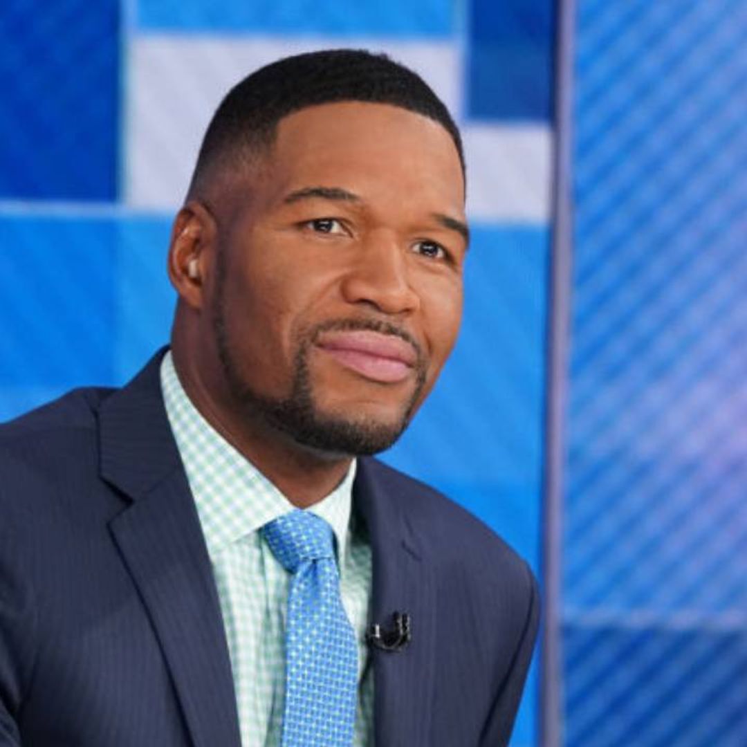 Michael Strahan sparks conversation with new star-studded photos
