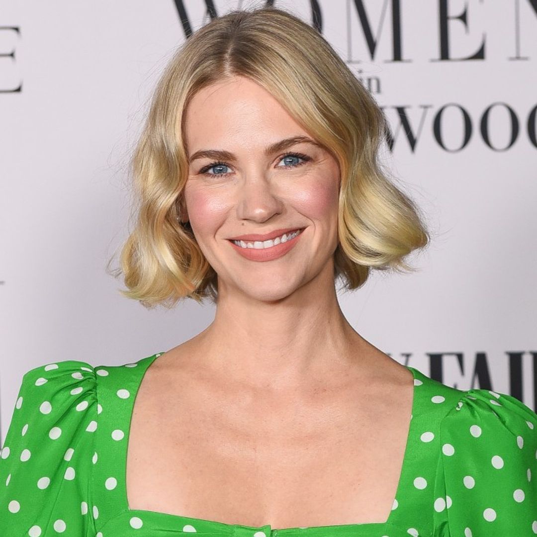 January Jones’ now-and-then photo proves she doesn’t age