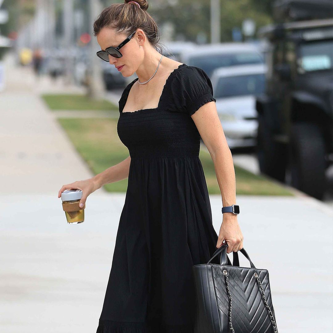 13 best chuck on dresses for women in their 40s, 50s and 60s who want to beat the heat