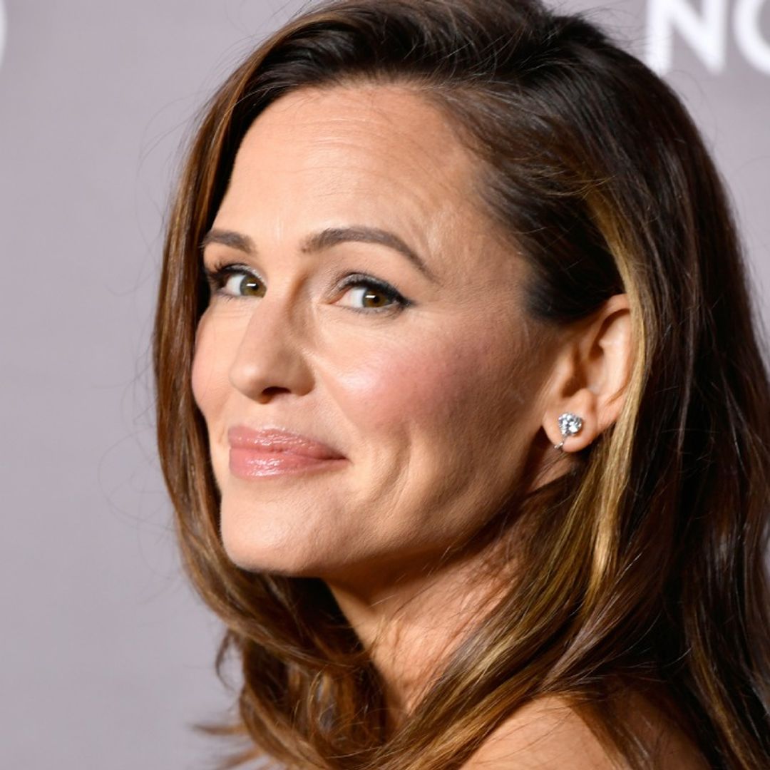 Jennifer Garner's striped pajamas are the ultimate bedtime outfit  - wow!