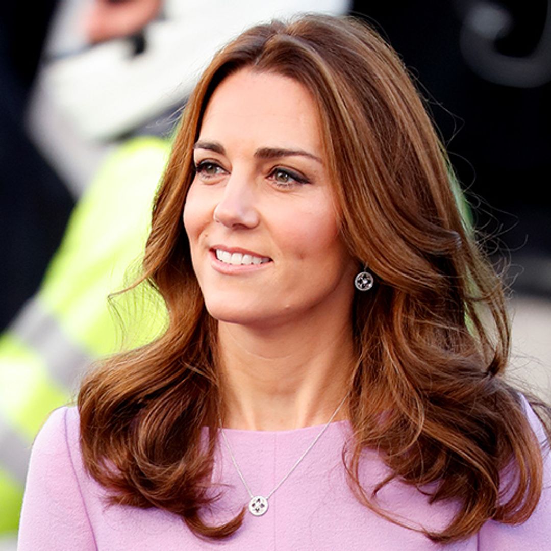 Did Kensington Palace let slip Kate Middleton's choice of dress a week before her outing?