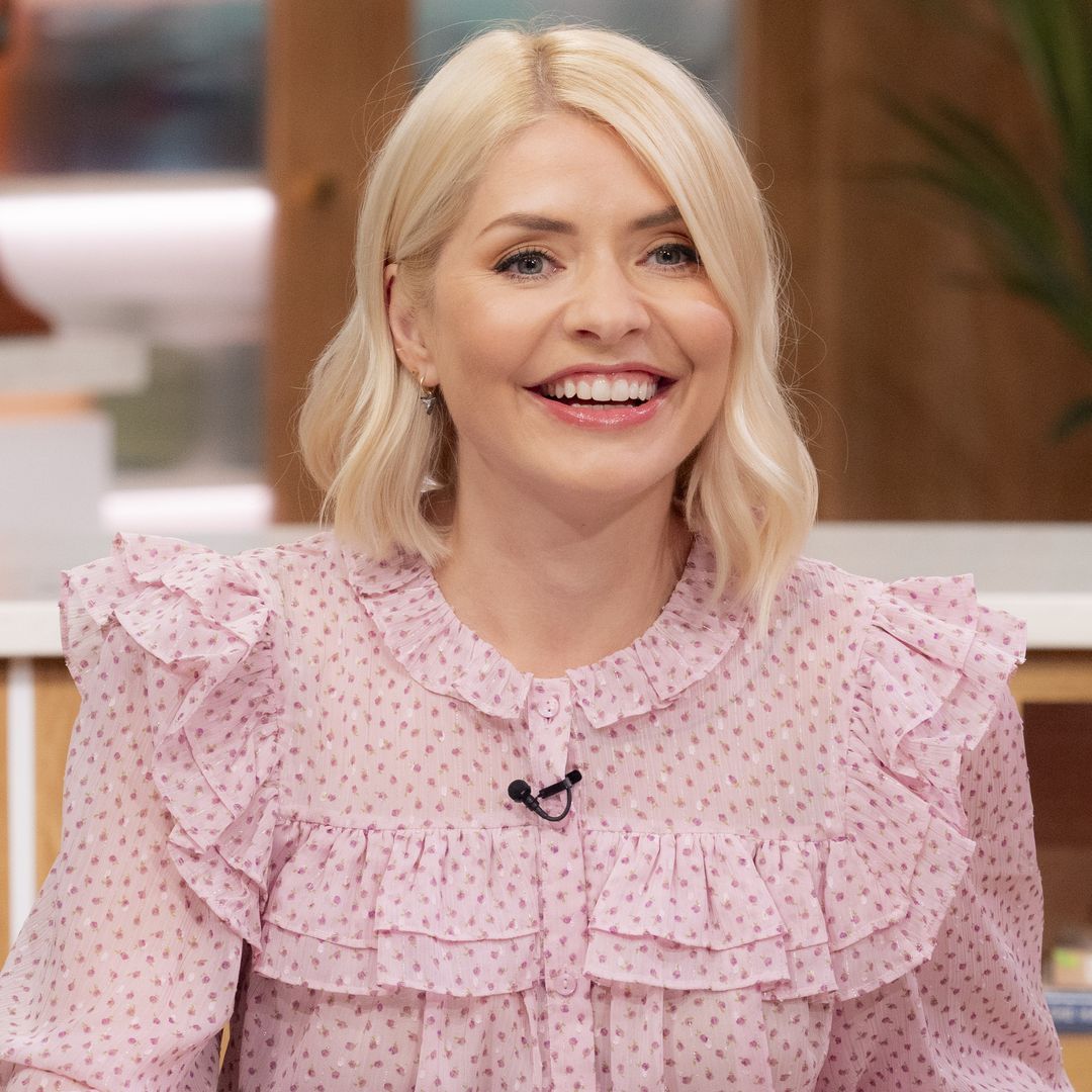 Holly Willoughby Sends Fans Into Meltdown With Stunning Black Christopher Kane Dress Hello