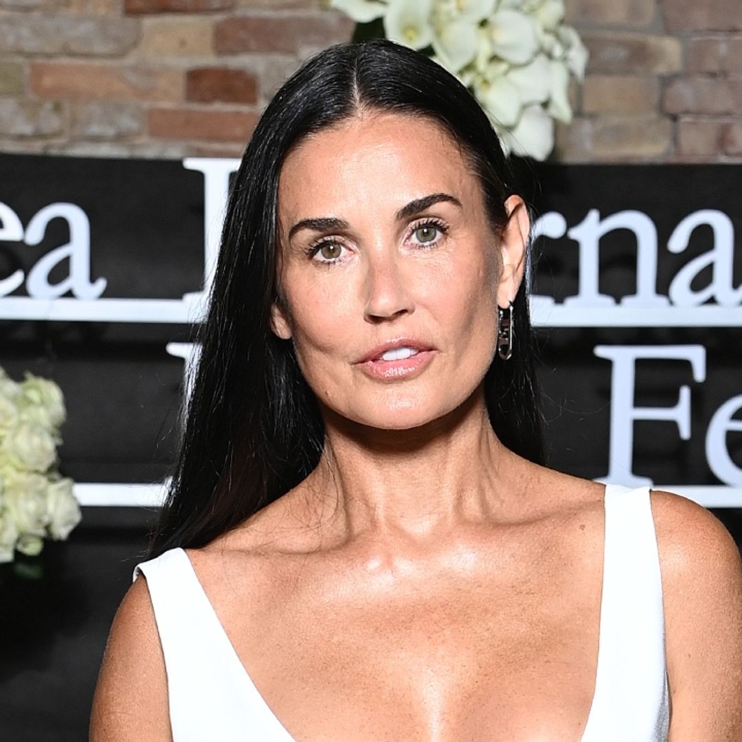Demi Moore looks ten feet tall in show-stopping swimsuit photo