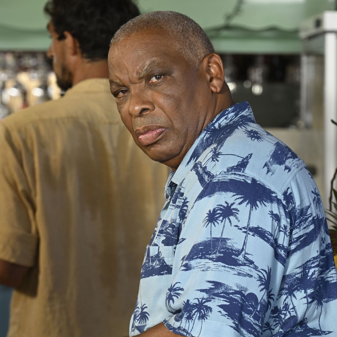 Beyond Paradise drops major hint about Selwyn's future after exit