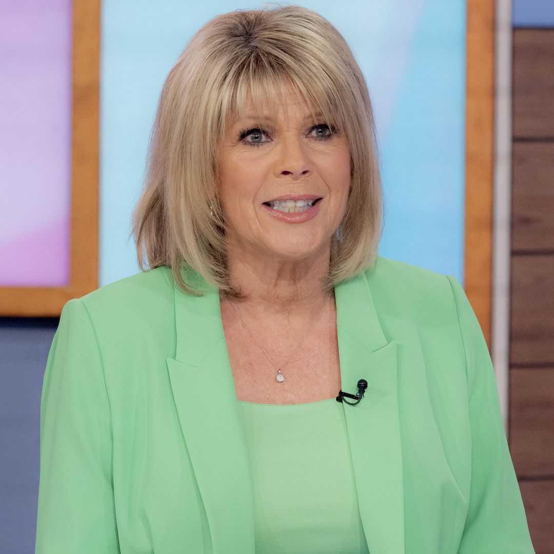 Loose Women's Ruth Langsford is the ultimate summer vision in fitted suit