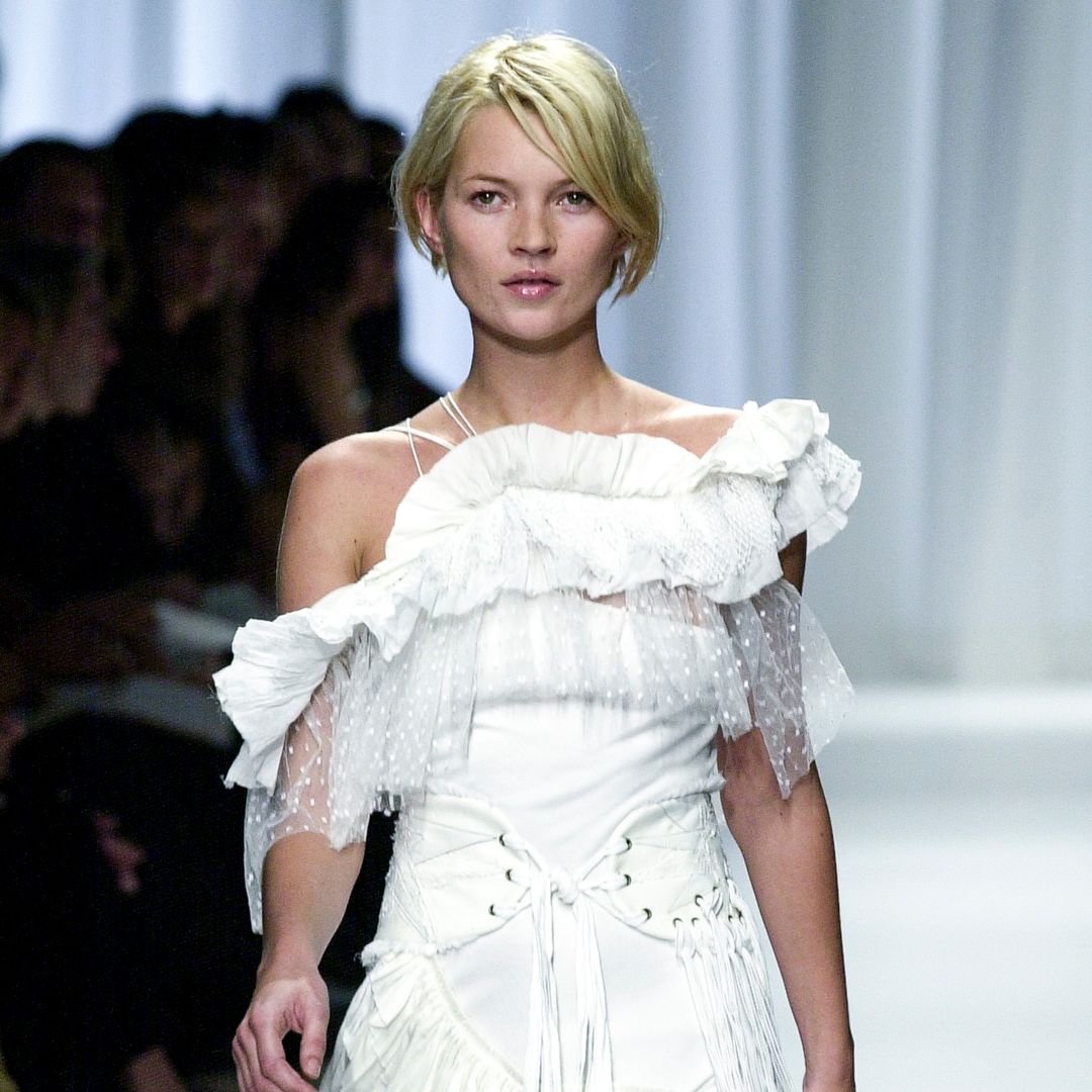 PARIS, FRANCE - OCTOBER 12: Kate Moss walks the runway during the Balenciaga by Nicolas Ghesquiere Ready to Wear Spring/Summer 2001 fashion show as part of the Paris Fashion Week on October 12, 2000 in Paris, France. (Photo by Victor VIRGILE/Gamma-Rapho via Getty Images)