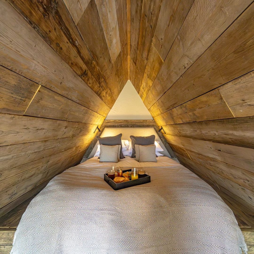 interior shot of bedroom Sykes Cottages