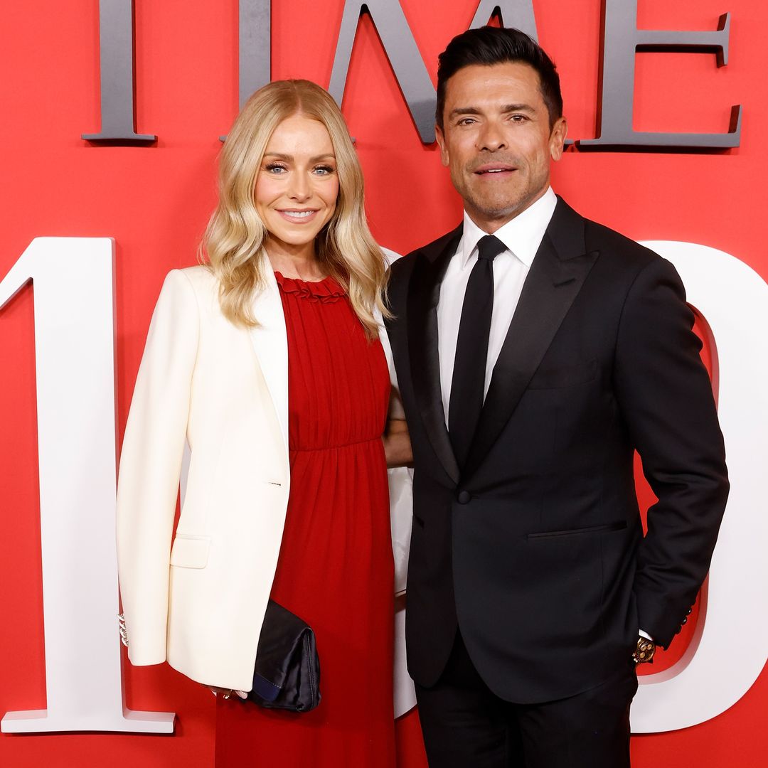Kelly Ripa and Mark Consuelos have unexpected red carpet moment amidst exciting family news