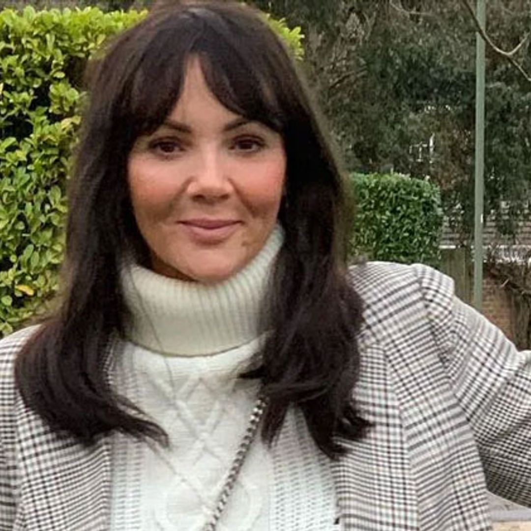 Martine McCutcheon stuns in figure-hugging jeans and perfect summer top