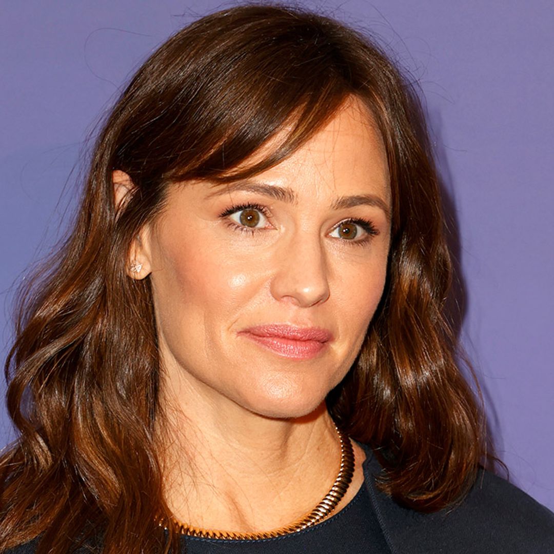 Jennifer Garner melts hearts with moving tribute to late co-stars