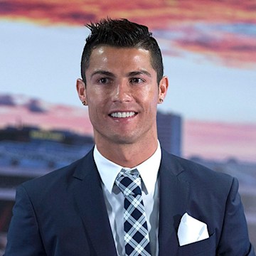 Cristiano Ronaldo sets pulses racing in new campaign