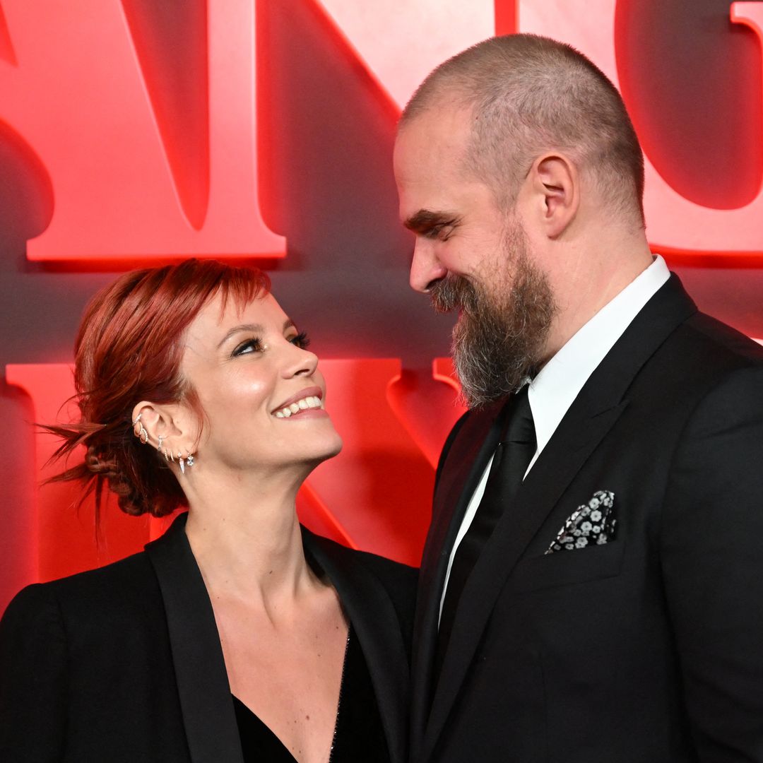 Lily Allen comments on Christmas 'alone' amid David Harbour split reports