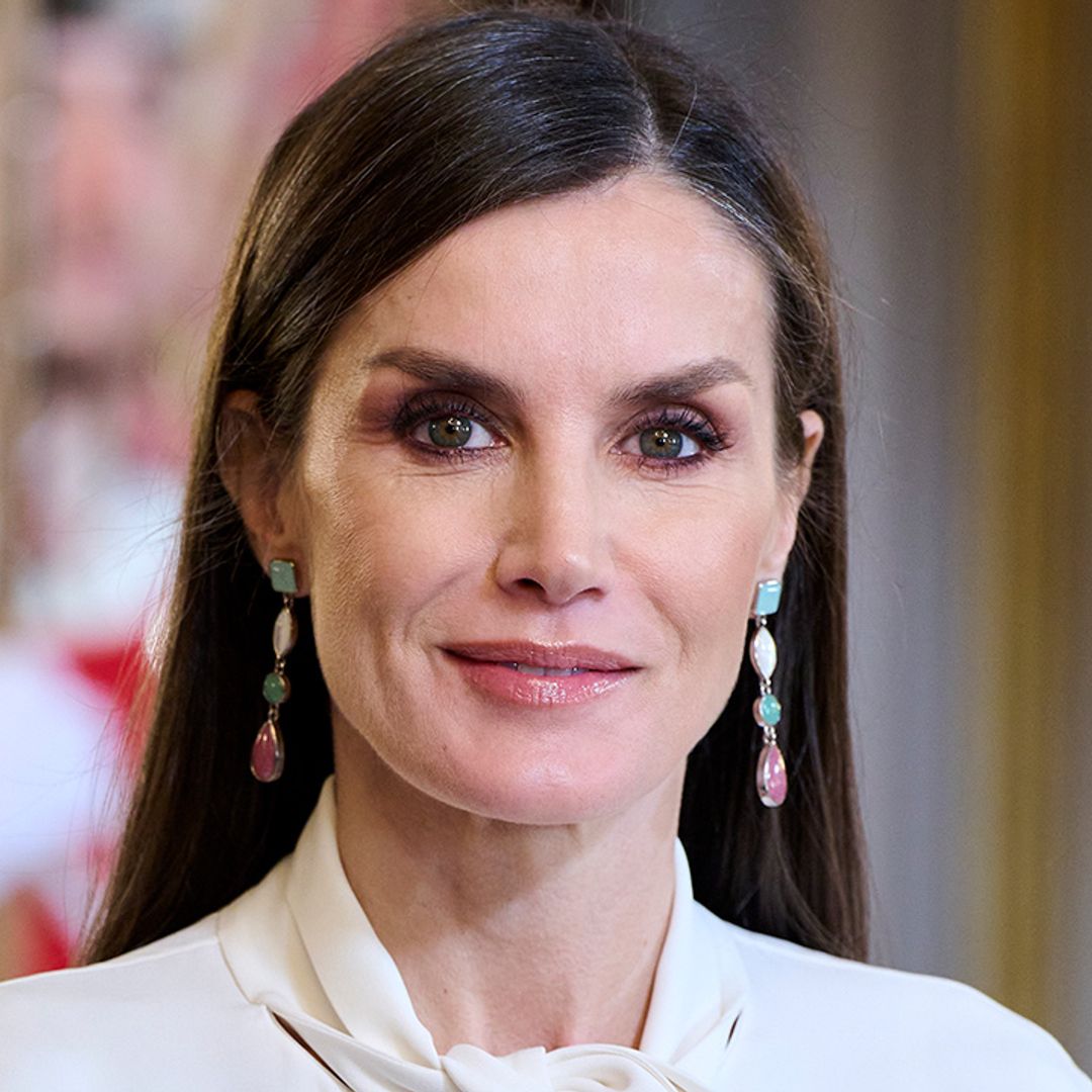 Watch Queen Letizia's reaction as royal guest fails to shake her hand