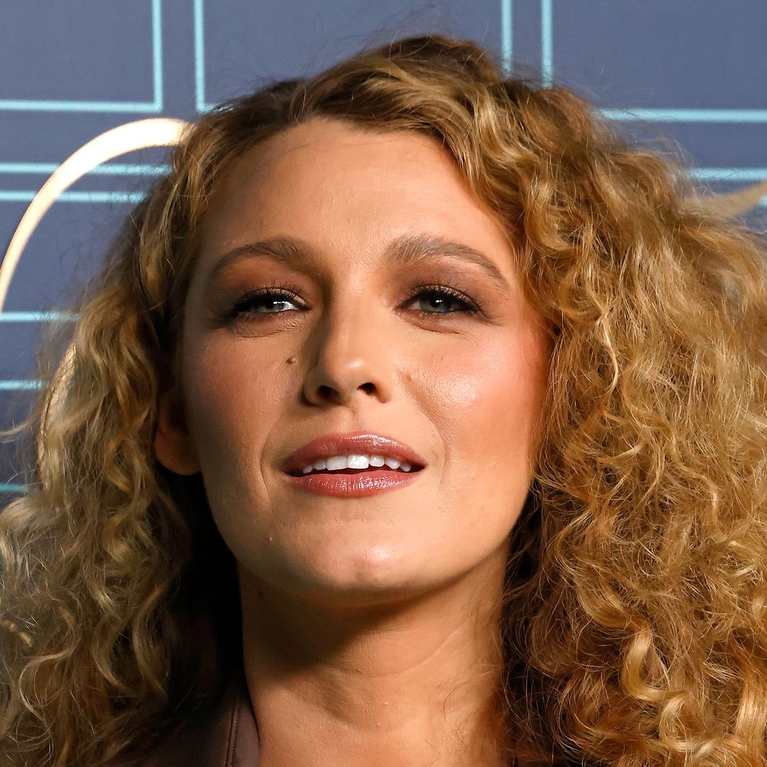 Blake Lively looks unrecognisable in dramatic new makeover- see the pics