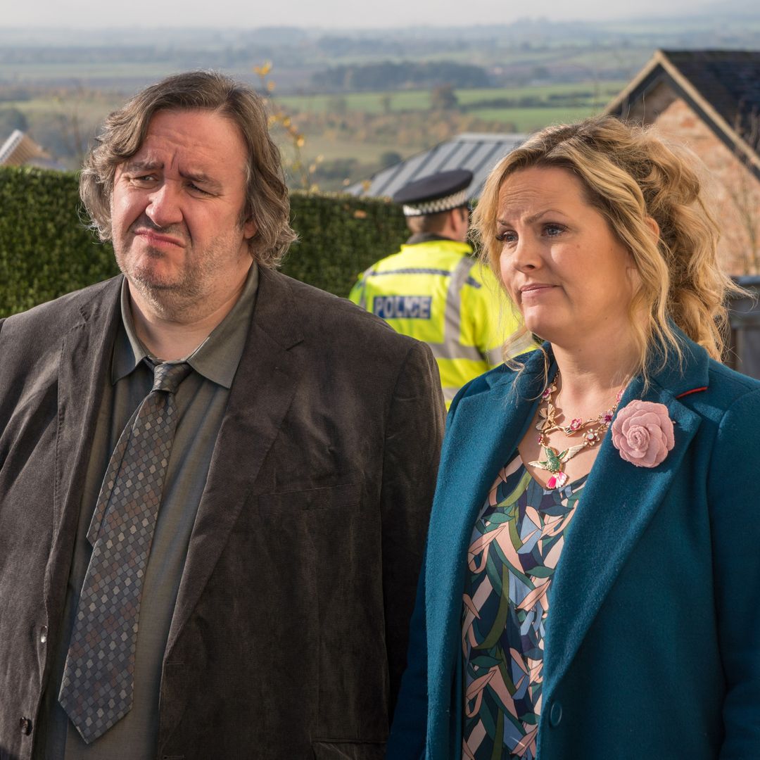 Viewers binge-watch 'amazing' 10-part crime drama