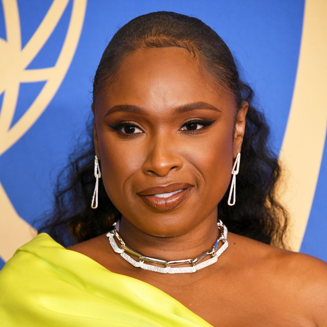 Jennifer Hudson delivers huge surprise on her talk show