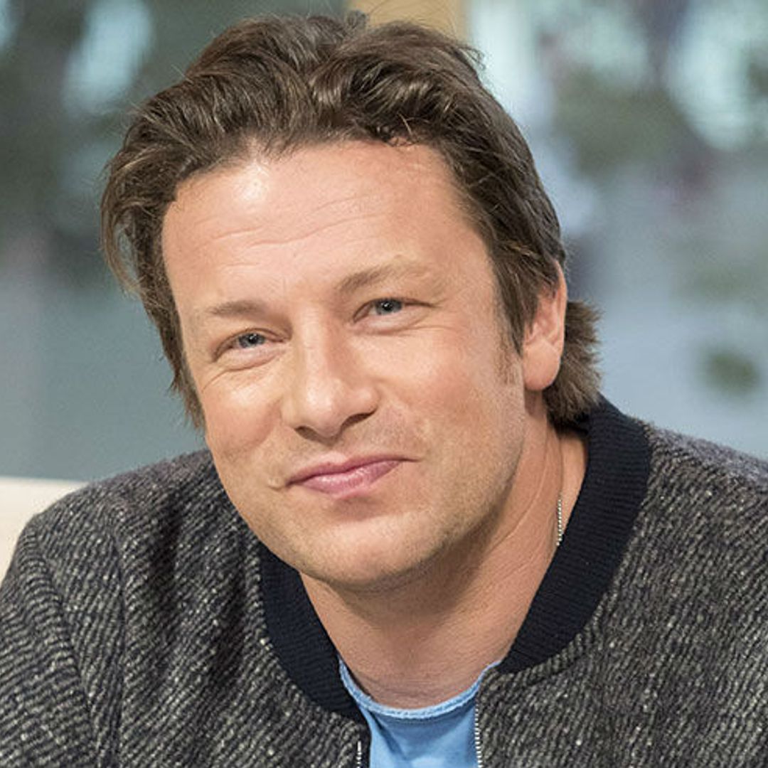 Jamie Oliver takes adorable selfie with his two lookalike sons