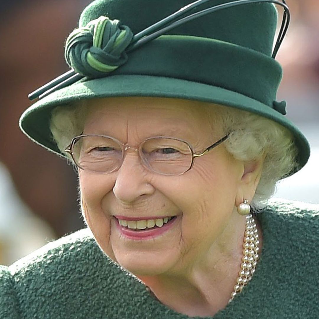 The Queen did something incredibly rare this weekend - and royal fans are confused
