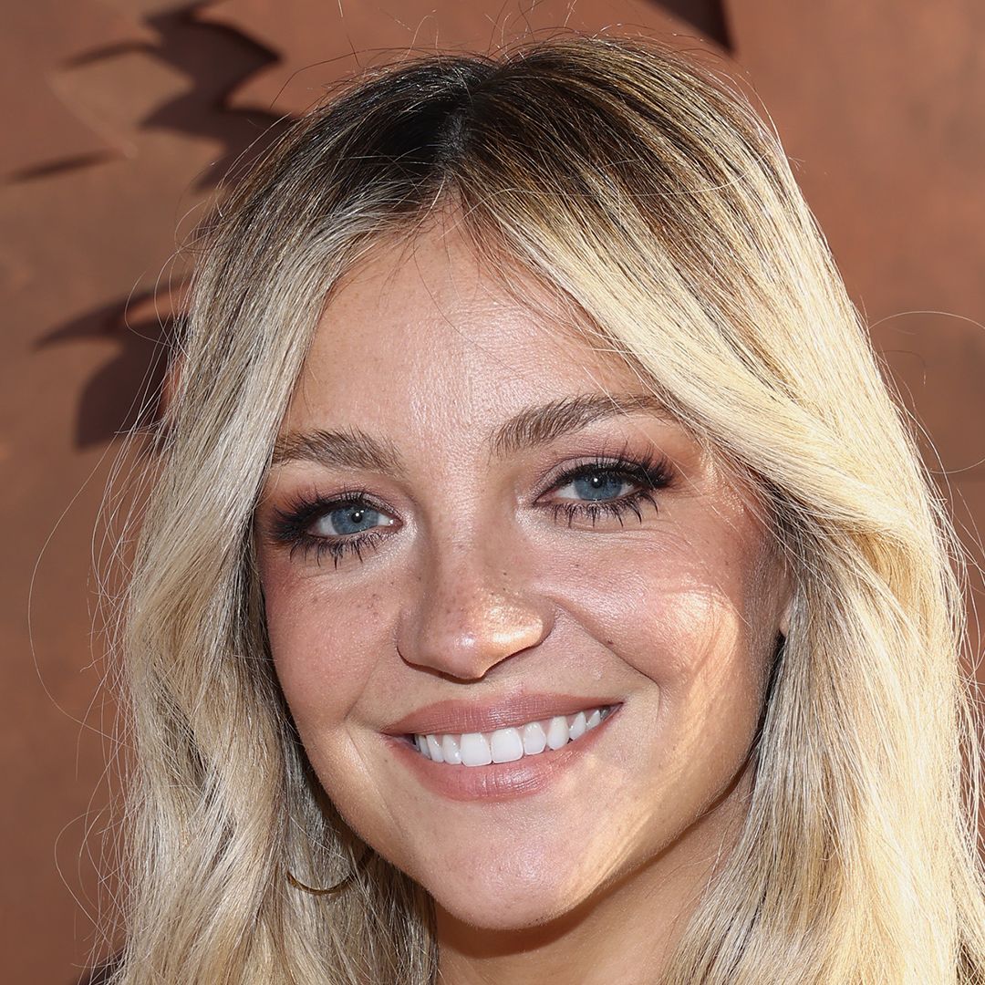 The Bear star Abby Elliott has a famous father – and you'll definitely recognize him
