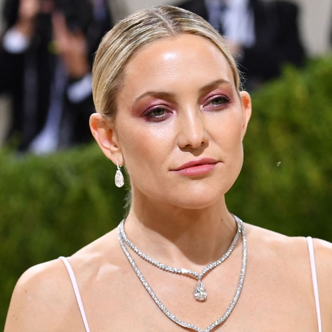 Kate Hudson gets fans talking with unexpected fresh-faced selfie