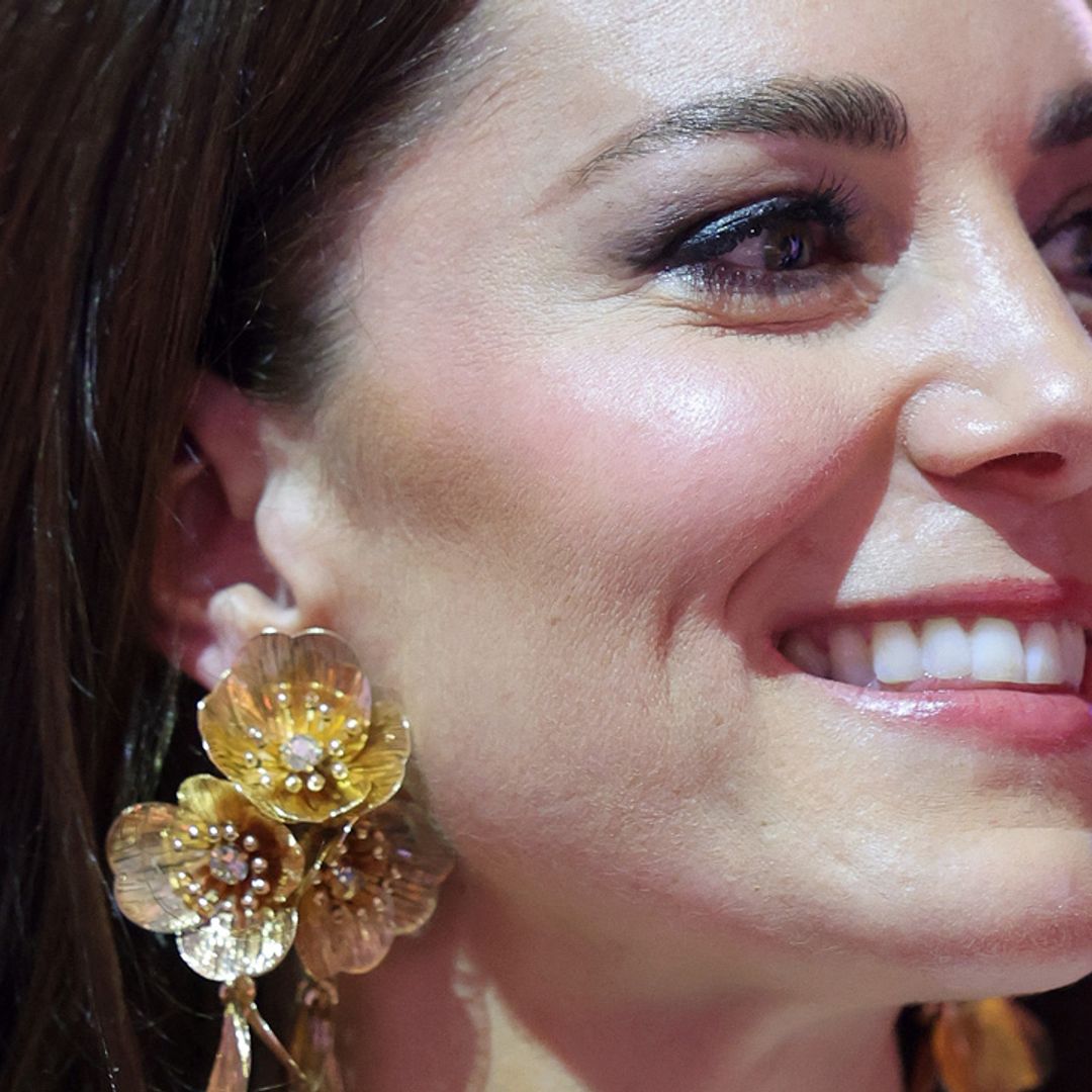 Princess Kate's black gloves spark debate - but what about her gold shoes?