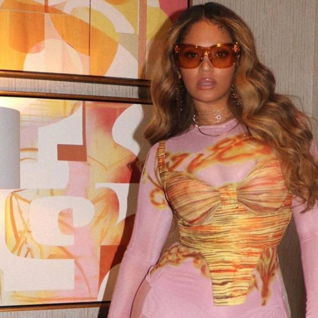 Beyoncé makes fans go wild in a hot pink look you need to see