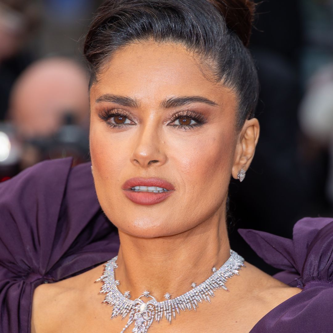 Salma Hayek is so gorgeous in incredible form-fitting leather dress